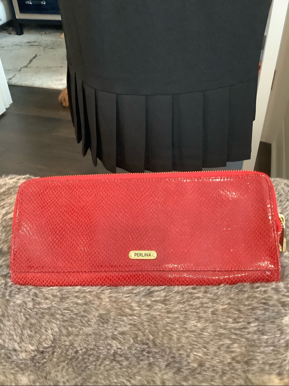 Perlina Red Zip-Around clutch bag with Gold trim